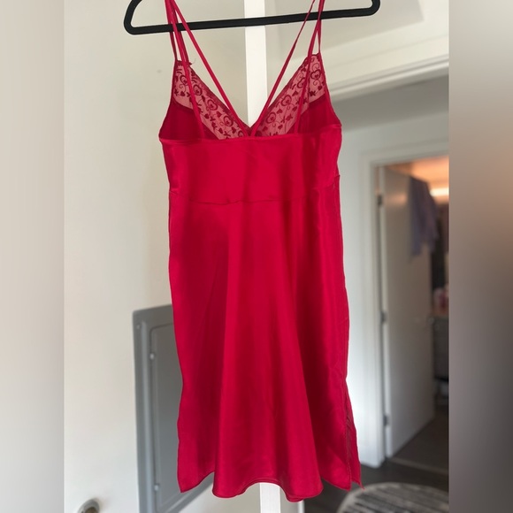 SOLD Gilligan & O'Malley Red Lace Chemise - Picture 7 of 7